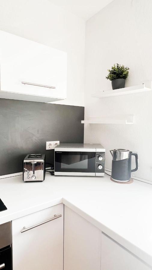 2 Zkb Apartment In Mannheim Kueche - Parken - Grosser Tv ภายนอก รูปภาพ
