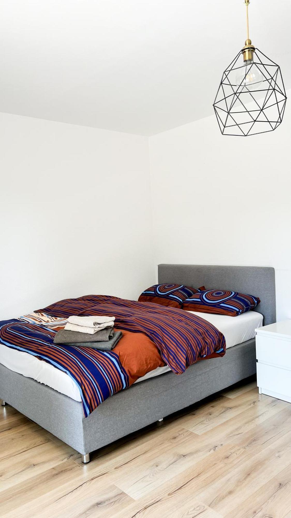 2 Zkb Apartment In Mannheim Kueche - Parken - Grosser Tv ภายนอก รูปภาพ